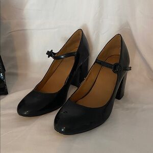 Black Mary Jane Heels + matching patent leather boxy purse